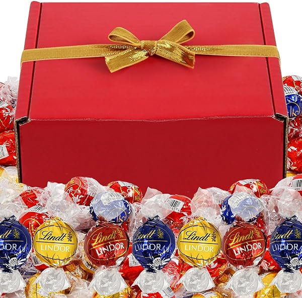 LINDOR Mother’s Day Milk Chocolate Truffles in Pakistan