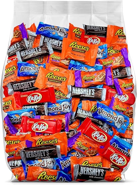 Hershey Assorted Chocolate Candy Variety Pack - 5lb Bulk Candy Assortment Individually Wrapped Candies - 5 Pound Bag of Chocolate Candy Bulk Mix in Pakistan in Pakistan