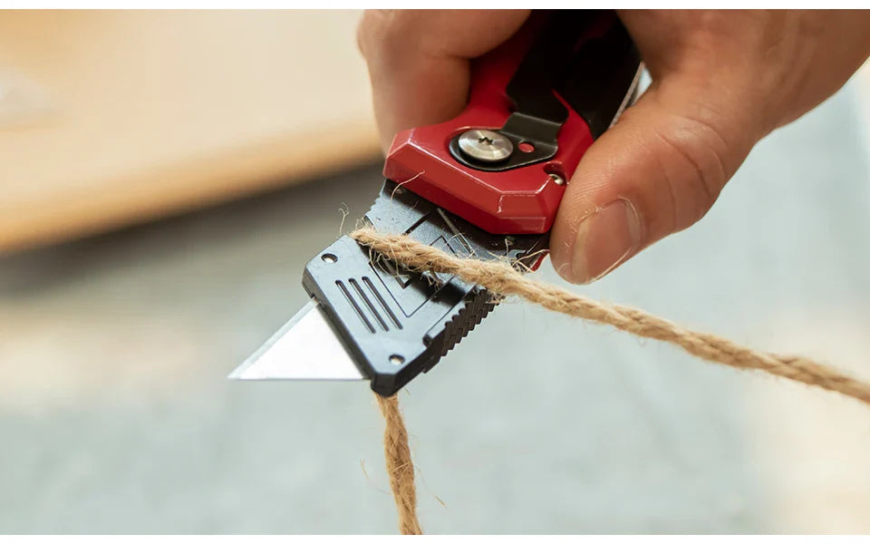 Folding Knife Replaceable Utility Knife for Cable Cartons Carboard Boxes Cutter Handle Knife Blades Outdoor Hand Tool